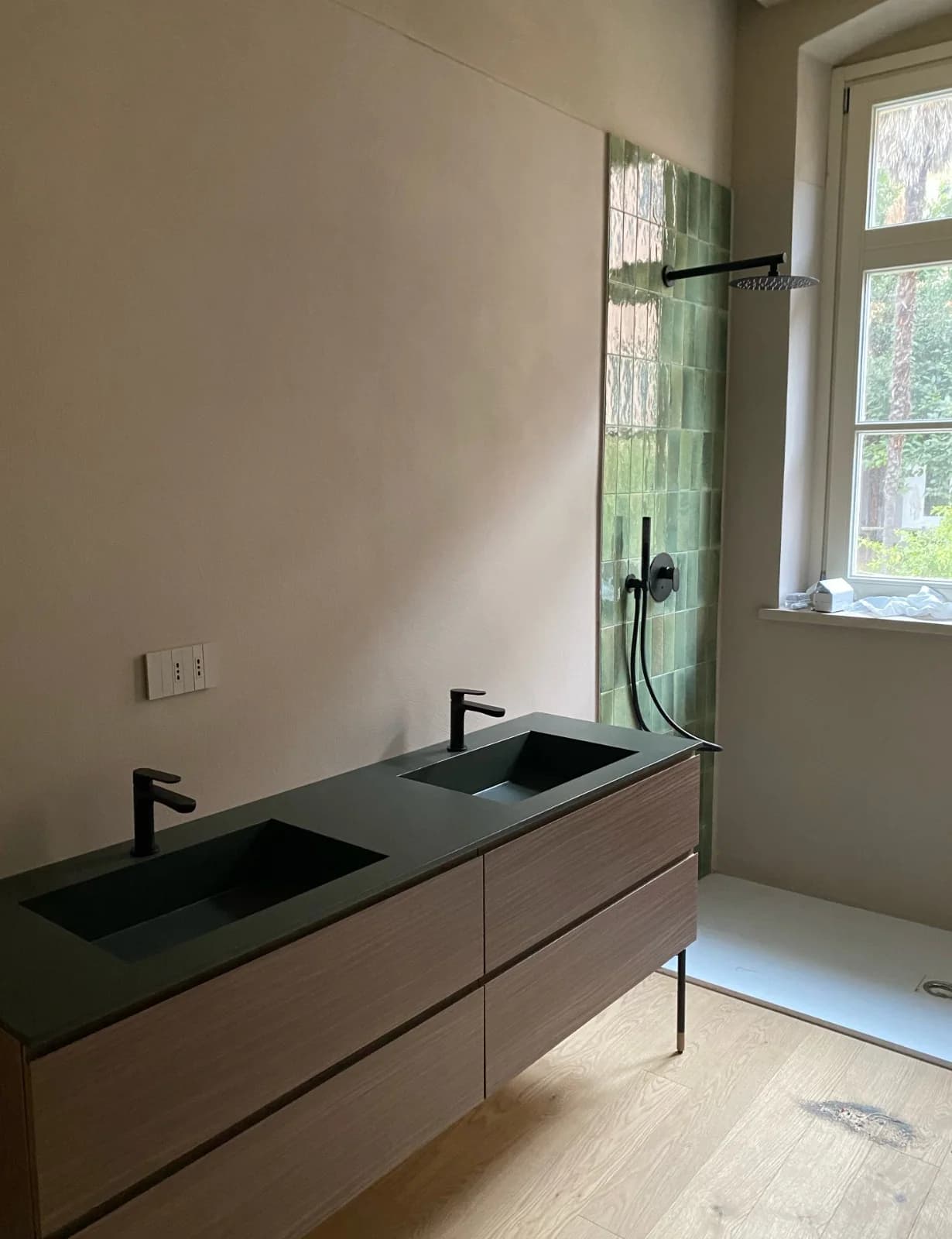 Mobile lavabo in legno — Saluzzo
