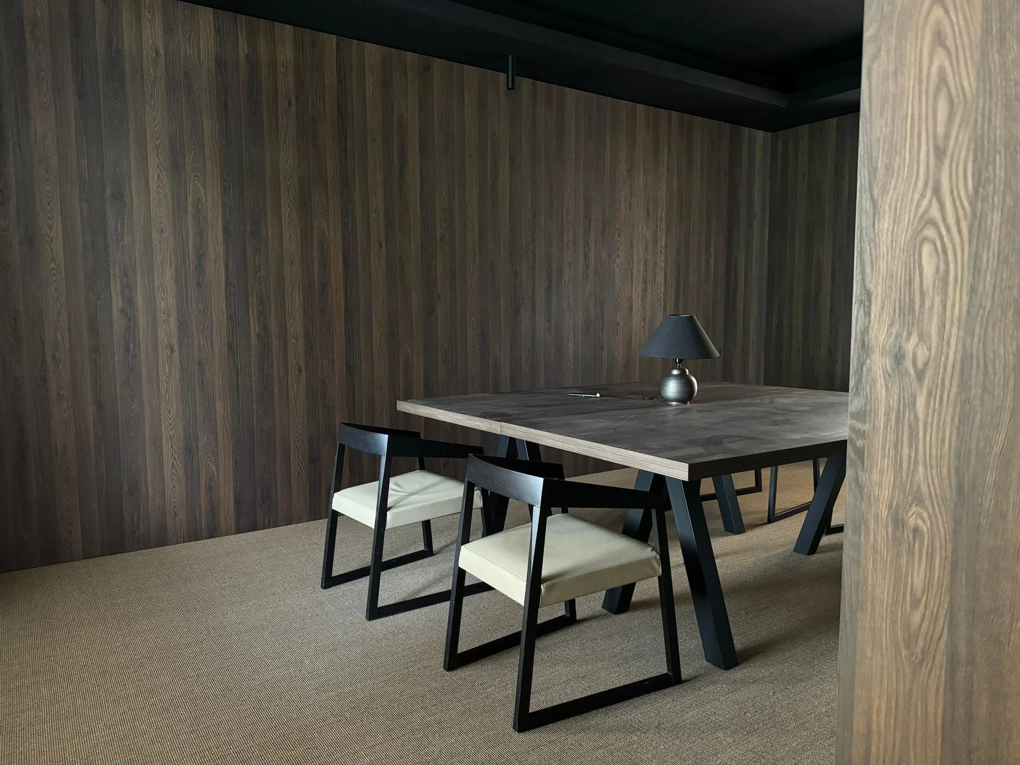 Tavolo di lavoro dello studio 2d casa a Saluzzo