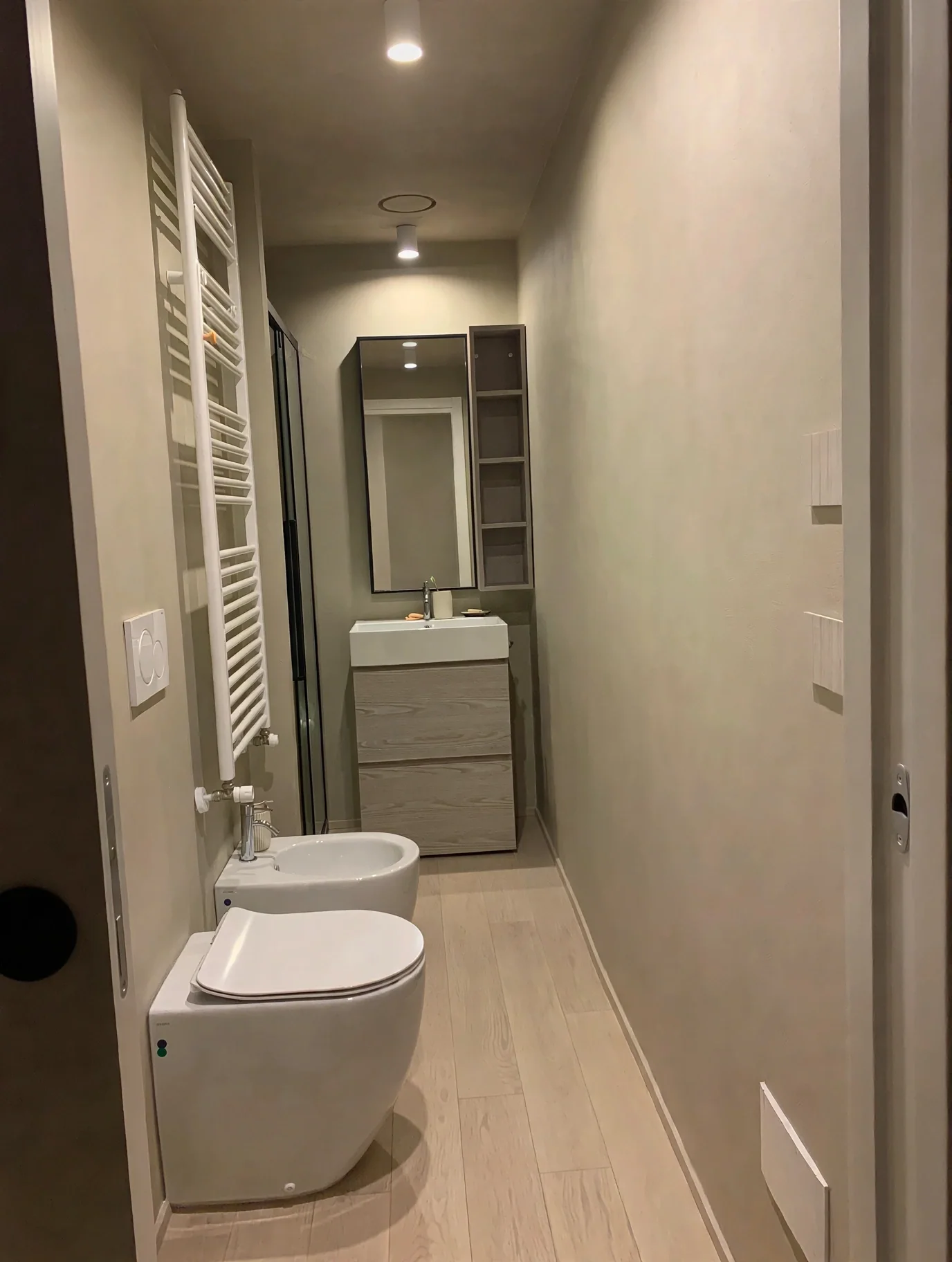 Bagno con doccia — Limone