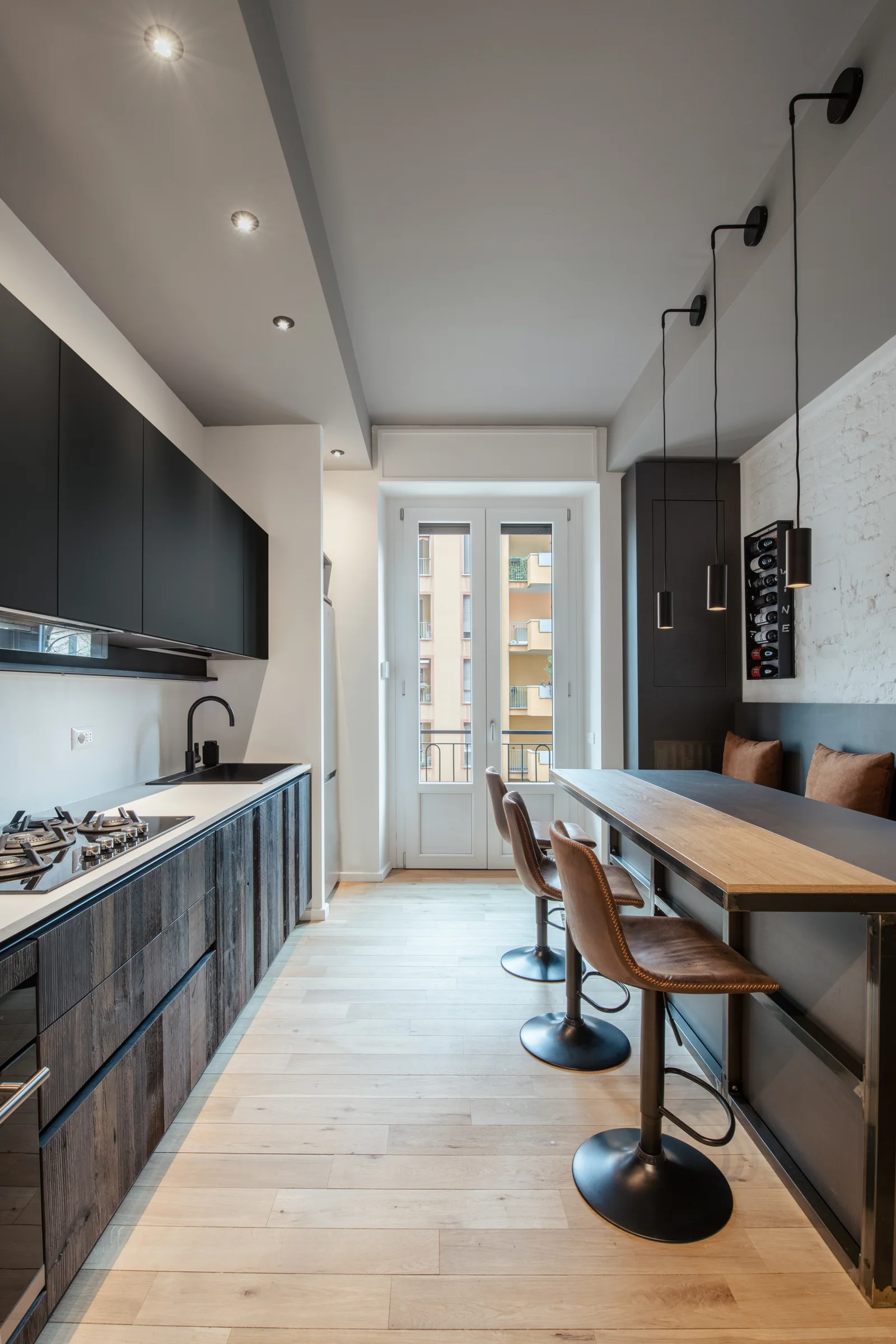 Cucina e zona pranzo — Milano