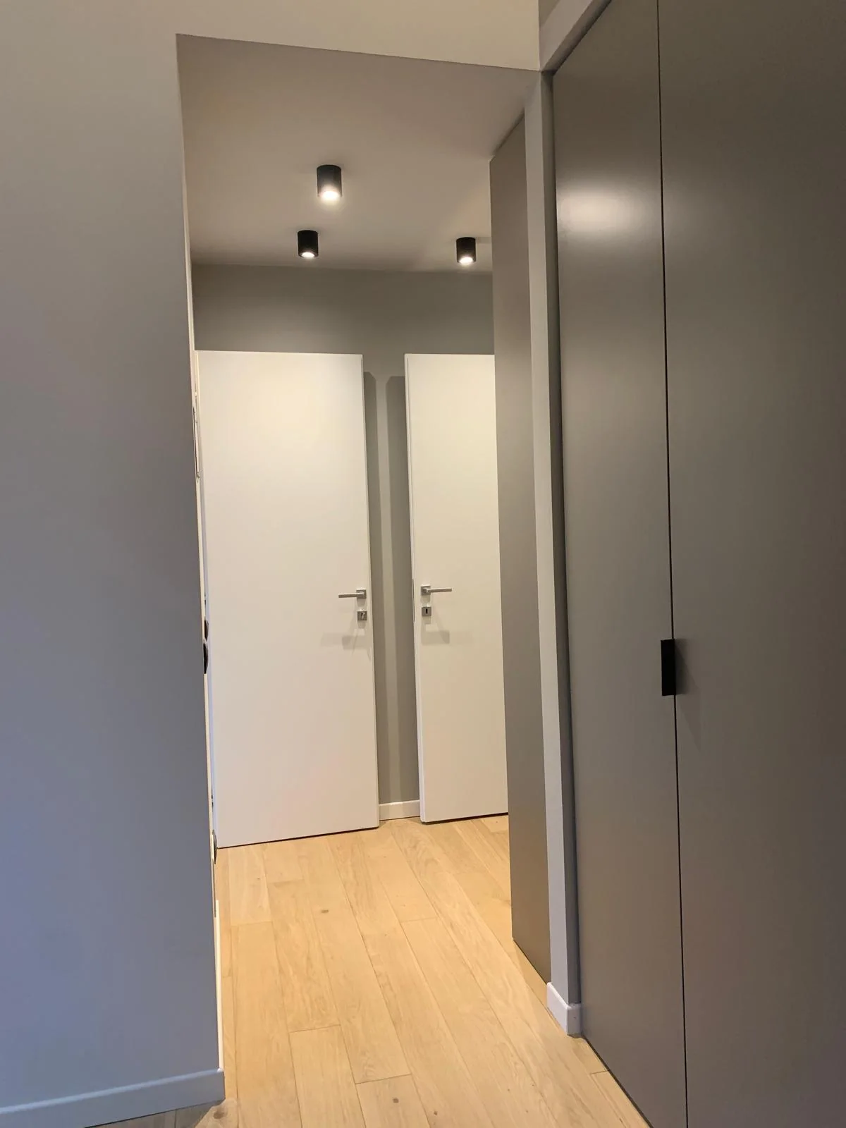 Disimpegno — Milano