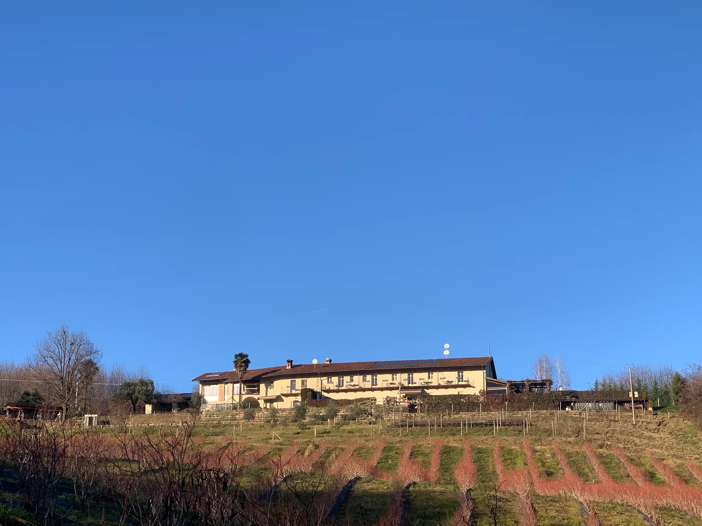 La cascina nel paesaggio — Saluzzo