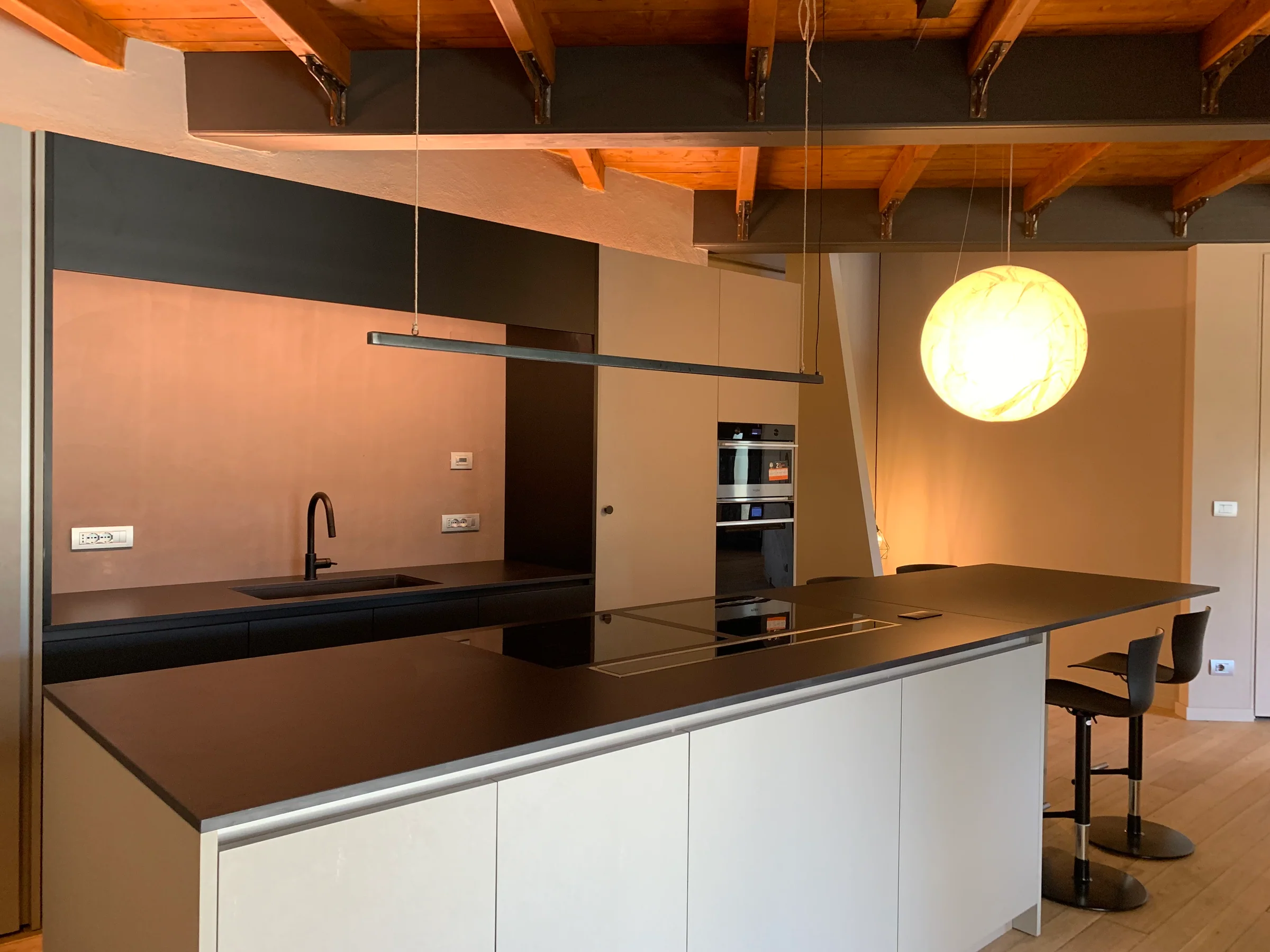 Cucina con isola — Ruata Eandi
