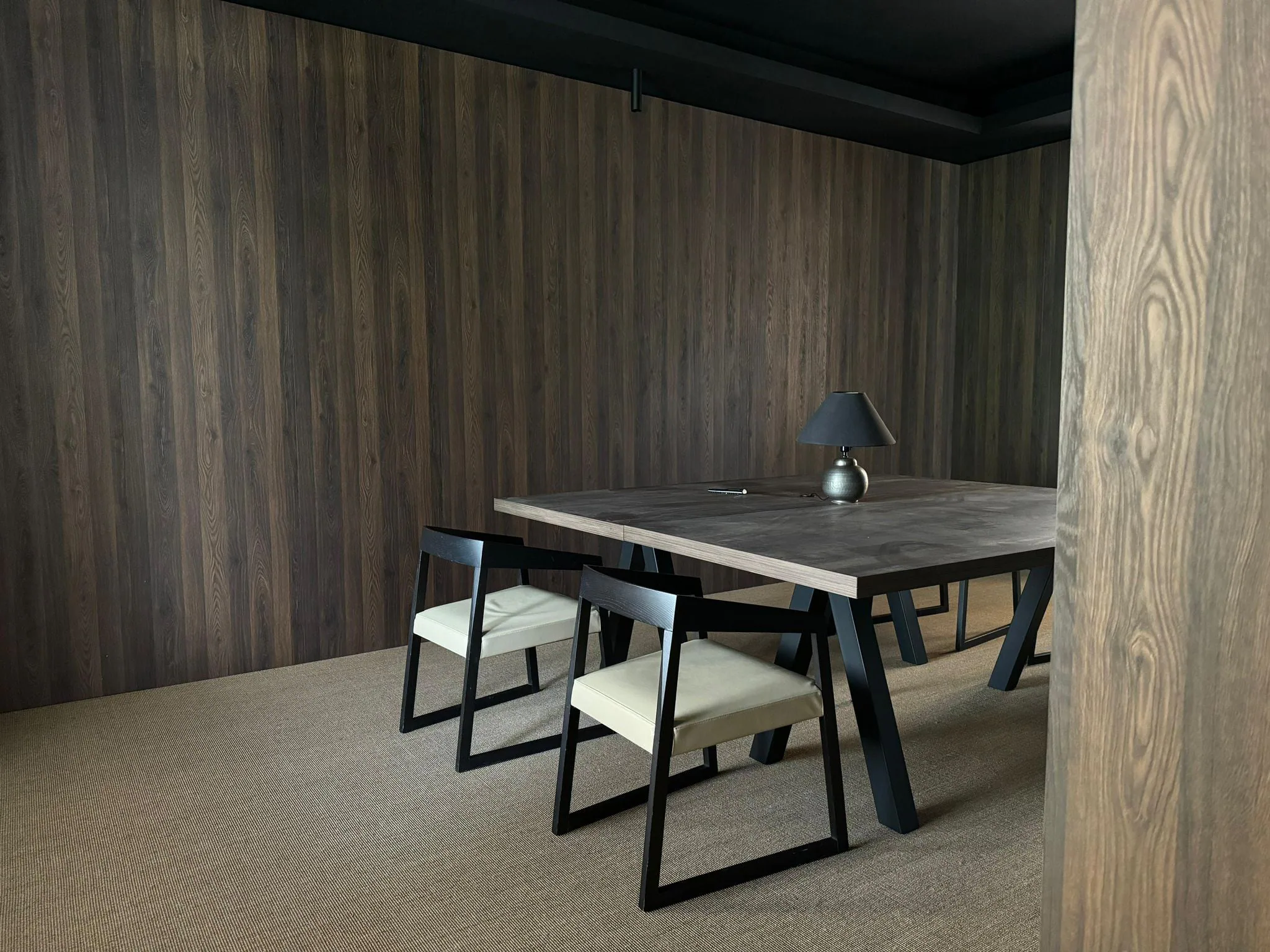 Tavolo di lavoro dello studio 2d casa a Saluzzo